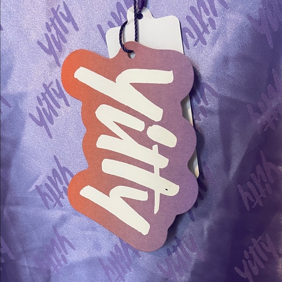 Yitty Women's Intimates Set - Picture 2 of 9